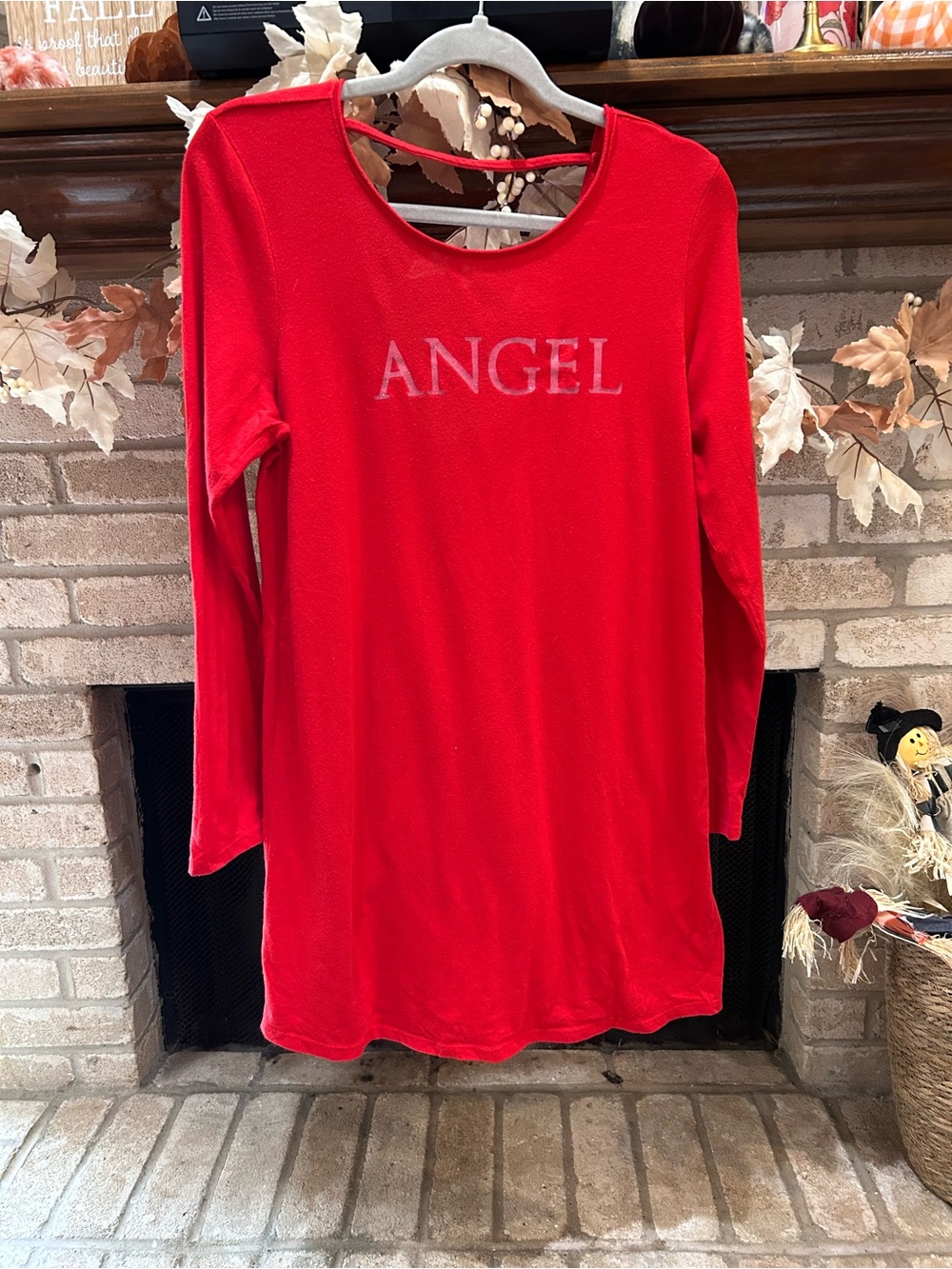 Victoria's Secret ANGEL Red Long-Sleeve Tee EUC